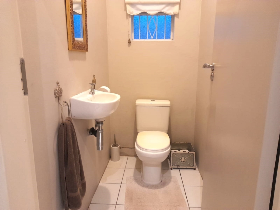 3 Bedroom Property for Sale in Janssendal Eastern Cape